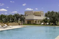 Tenuta Monticelli Bio Relais - Pools