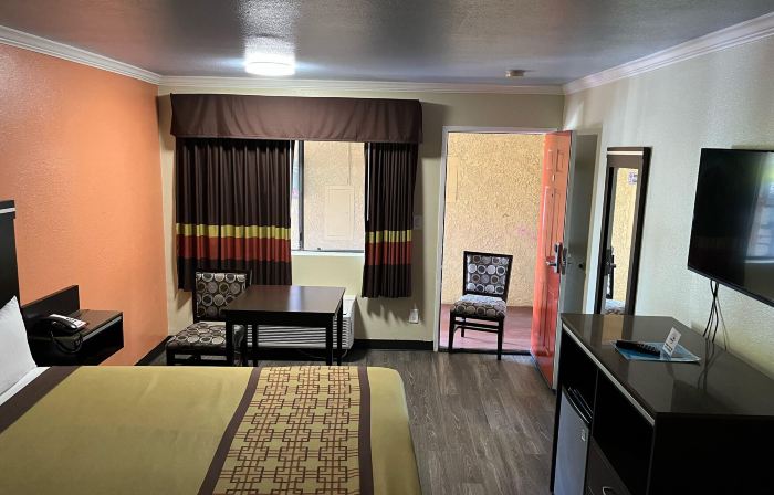 Rivera Inn & Suites Motel