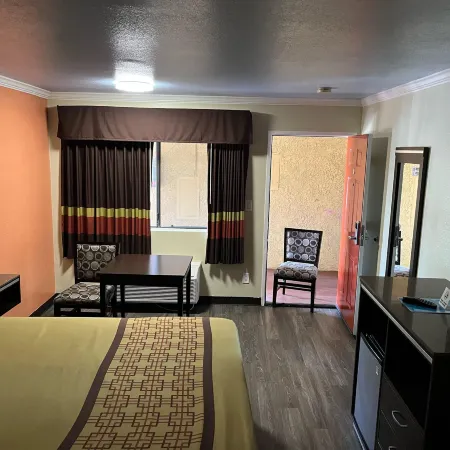 Rivera Inn & Suites Motel