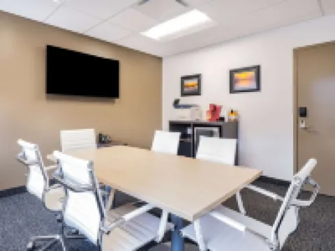 Super 8 by Wyndham Moosonee Hotels in Moosonee