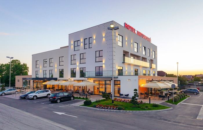 Antunović Hotel East