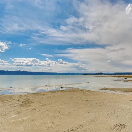 Garden City Vacation Rental Walk to Bear Lake