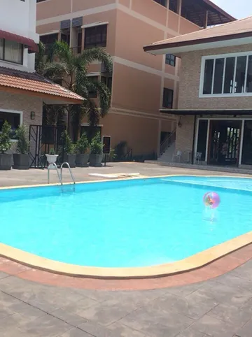 รูปภาพของต้นทอง รีสอร์ท