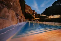 Amalfi Resort - Swimmingpools