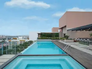 DoubleTree Suites by Hilton Bengaluru Outer Ring Road
