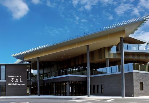 LOW COST RESORT MANZA BEACH