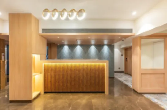 호텔 슈프림 컴포츠 - 뭄바이 공항