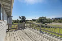 Atlantic Beach Home by Fort Macon State Park