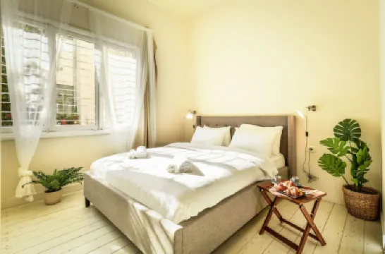 Serene Retreat with Lush Garden Hotels in 