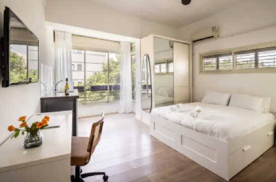 The Heart of Tel Aviv Elegant Home Hotel a 