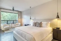 Sundrenched by Avantstay Pool, Mins to Old Town