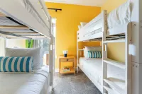 Vilano Fairway Beach Home + Hot Tub, Firepit Near the Water, Gulf Oasis فنادق في Vilano Beach