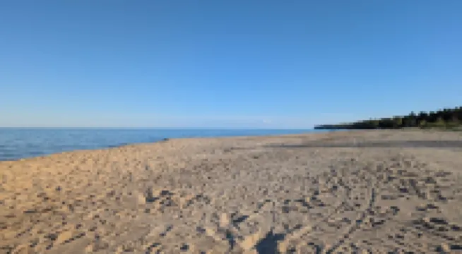Lake Huron Retreat • Sandy Private Lake Huron Beach • Pet Friendly