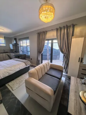 Bryanston Palms Accommodation Hotels in Bryanston