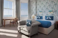 The Cumberland Hotel