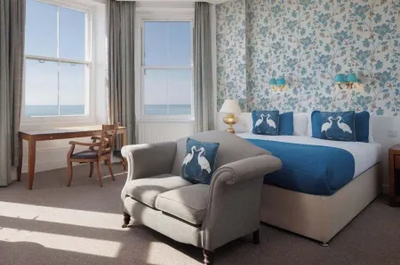 The Cumberland Hotel