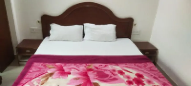 Goroomgo Lotus India Khajuraho