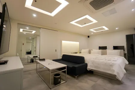 EKklim Classic Hotel Отели рядом с достопримечательностью «Anjung-ri»