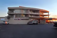 Lagoon Beach 302A by HostAgents Hotels in Milnerton