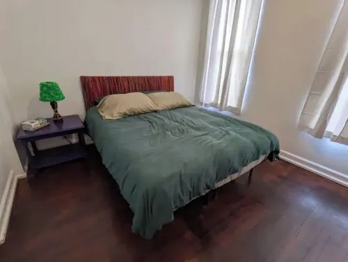 Funky, Fido-friendly flat near downtown Ishpeming.