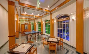Renest Shraddha Inn - Shirdi