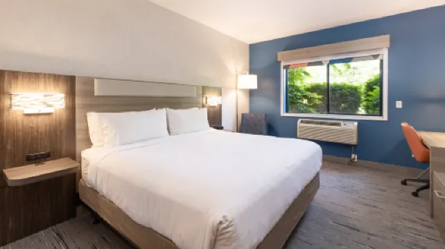 Holiday Inn Express & Suites PLEASANT PRAIRIE / KENOSHA by IHG Hotels in Kenosha County