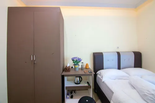 RedDoorz Syariah Near Universitas Islam Riau Hotels in Bukit Raya