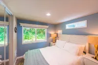 Rainforest Tiny Home Retreat #15 Hotels in Forks