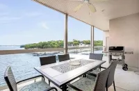 Osage Oasis-LAKE VIEW, FREE BOAT SLIP - Lake of the Ozarks easy living