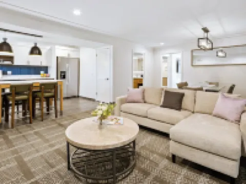 奧克斯納德 - 裏弗裏奇駐橋套房酒店 奧克斯納德酒店