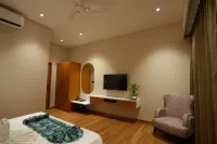Paramount Riverfront Resort & Spa, Karjat
