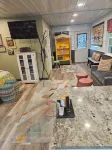 Charming Modern 1BR Country Cottage Surrounded by Nature Close to Town.