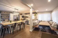 Spring Creek Farmhouse Luxury Family Retreat on 25 acre with direct river access Hotels in Cairo