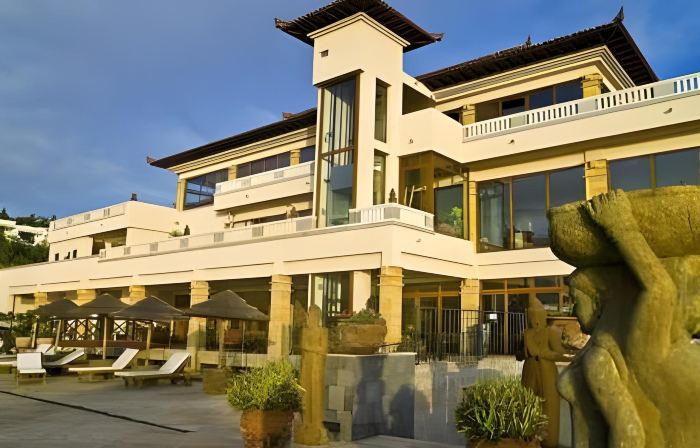 Regency Country Club, Apartments Suites