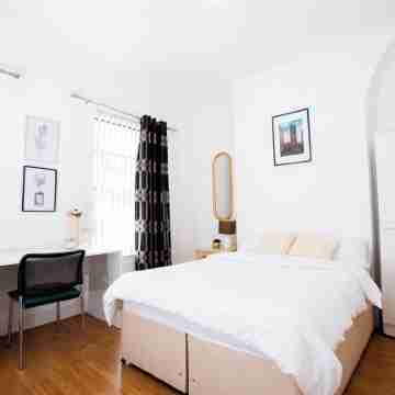 Whitland apartment Rooms