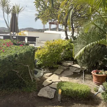 Private 3 bed 3 bath home with it's own pool and amazing ocean views.