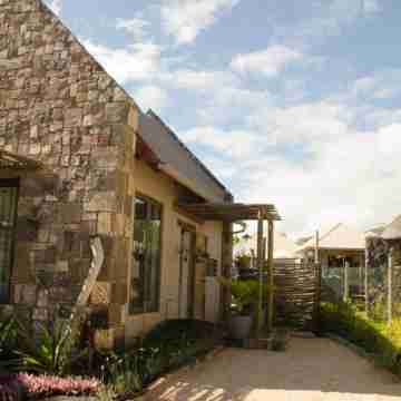 LA CABANE D’AUBANE Hotel Exterior