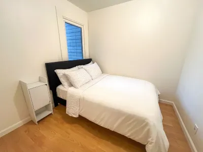 Guest suite in Outer Richmond Hotels in Richmond District