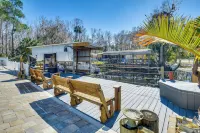< 1 Mi to Boat Ramp: Canal-front Retreat in Astor! - 3-Star