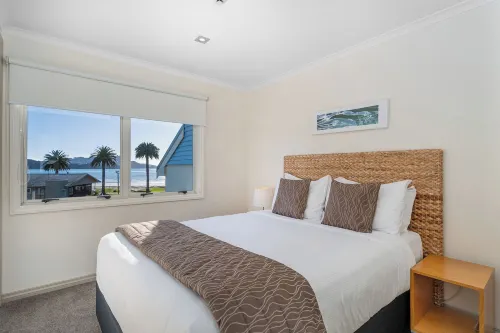Crow's Nest Apartments - Homestays