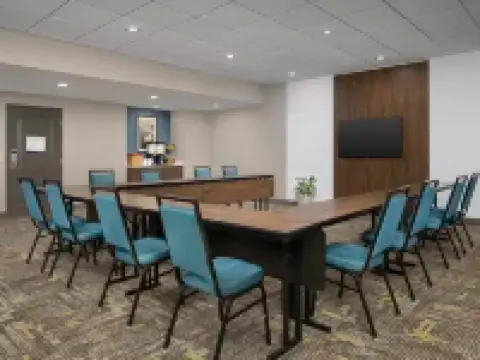 ハンプトン イン ピッツバーグ / モンロービル モンロービルのホテル