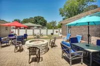 Centrally Located Hampton Home 6 Mi to Downtown! - parking