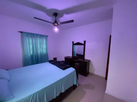 Perfect for family reunion,   3 minutes from restaurant 20 min away/ from lake