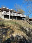 Charming 2-bdrm house with AC, WiFi in Cherokee Village with amazing river views