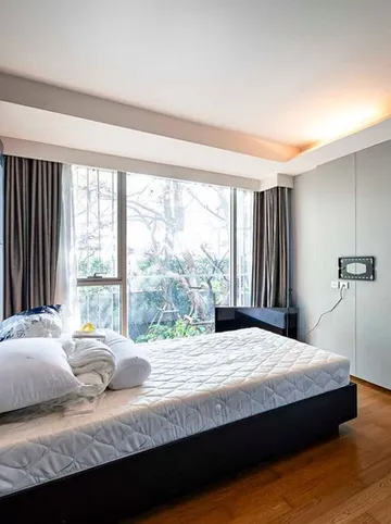 รูปภาพของ2-bedroom condo in phenomenal Krung Thep Maha Nakhon with AC, fitness room