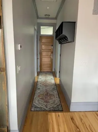 Historic Market St Apartment