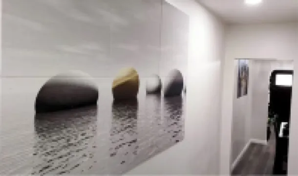 Prime Location: Remodeled 2-Bed/1-Bath with Private Entrance！