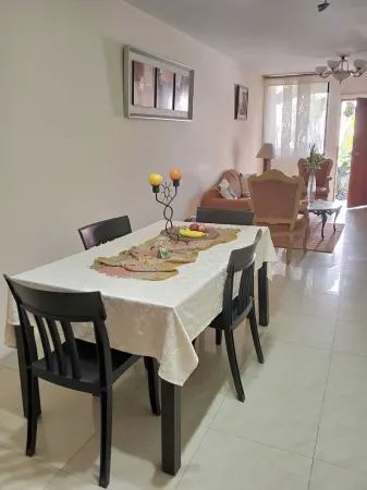 Bedroom apartment in beautiful Manta with AC, WiFi