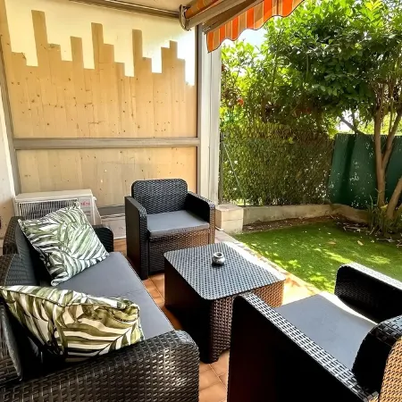 Elegant Haven of Peace | Garage | Terrace | Garden | Residential Pool |WiFi