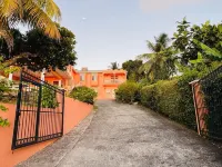 Anne Marie Villas -Amani Hotels in Ciceron